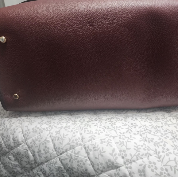 Dempsey Tote 40 - Picture 3 of 4